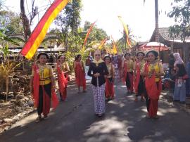 Kirab Budaya Dusun Gari...Rasulan